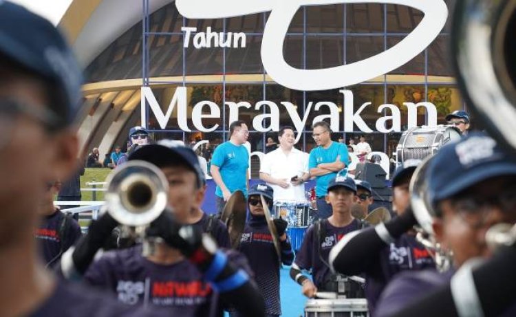 Nawala Marching Band PosIND Meriahkan Perayaan HUT ke-26 Kementerian BUMN