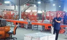 Pos Indonesia Kirim Kargo Haji via Udara dan Mulai Diantar ke Tanah Air