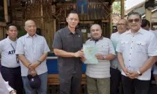 AHY Serahkan Sertifikat Tanah Door to Door ke Warga di Kabupaten Bandung