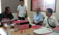 DJP Jabar I Serahkan Tersangka Pengemplang Pajak ke Kejari Bandung