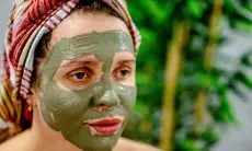 Atasi Jerawat Membandel dengan 3 Rekomendasi Skincare Jitu Ini!