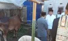 Usai Salat Iduladha, Bey Machmudin Dapati Kondisi Warga yang Tak Terperhatikan di Kawasan Wisata Lembang