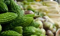 Usir Rasa Pahit Pare dengan Trik Jitu Ini, Masakan Jadi Lebih Nikmat!