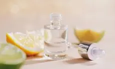 Jadi Salah Satu Bahan Perawatan Wajah, Simak 7 Manfaat Serum Vitamin C untuk Kulit