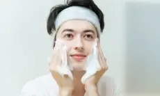 Jangan Salah Pakai, Simak Tips Memilih Pembersih Wajah Bebas Paraben