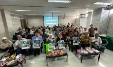 Mahasiswa Mikom Unisba Angkatan 2023 Gelar Seminar Pengaruh Media Terhadap Masyarakat di Era Digital