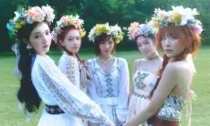 MV Comeback Red Velvet 'COSMIC' Penayangannya Sempat Ditunda, Penggemar Marah pada SM
