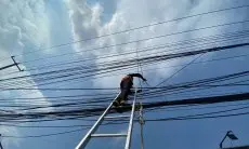 Demi Menjaga Kehandalan Jaringan, PLN Icon Plus Terus Melakukan Perapihan Kabel Fiber Optik