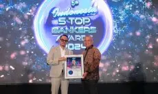 Direktur Utama bank bjb Yuddy Renaldi Terima Penghargaan Indonesia 10 Top Banker Award 2024 
