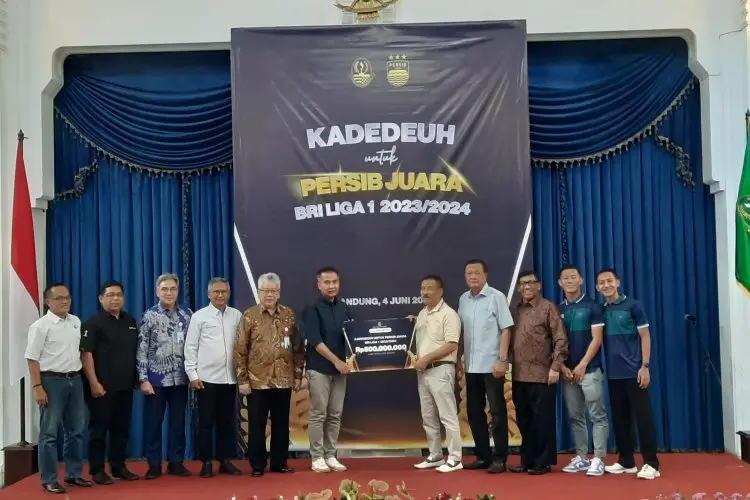 BUMD Jabar Guyur Kadedeuh Persib Bandung Rp500 Juta