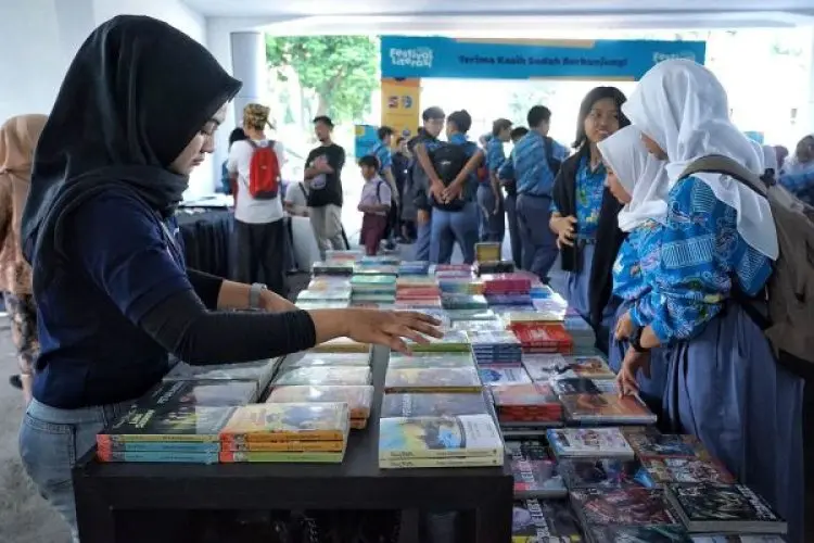 Kado HJB ke-542, Ratusan dan Pelajar Diberikan Pelatihan Literasi dan Inklusi Keuangan