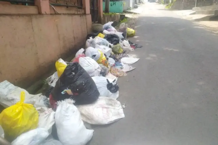 Kewalahan Atasi Persoalan Sampah, DLH KBB: Sebanyak 300 Ton per Hari Tidak Terangkut