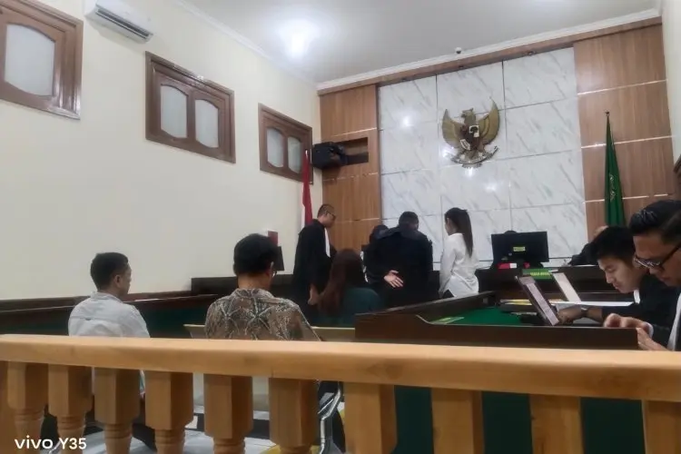Empat Orang Saksi Dihadirkan Dalam Sidang Kasus Penipuan dan Penggelapan Dengan Terdakwa Adetya Alias Shasa, Jelaskan Soal Uang Rp5 M