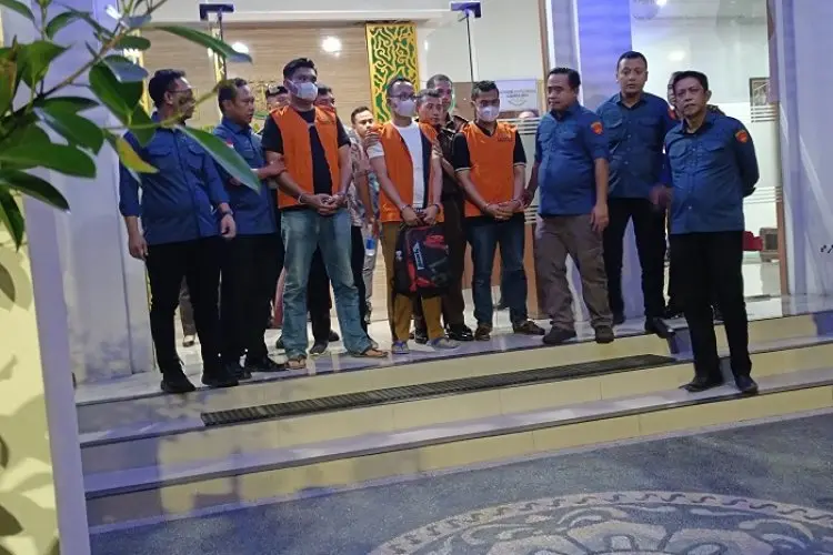 Anak Buahnya Tersangka Korupsi, Hilmy Akan Siapkan Pengacara
