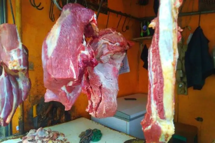 Jelang Iduladha 1445 H, Harga Daging Sapi di Pasar Cimindi Mengalami Kenaikan 