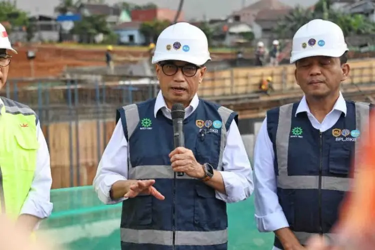 Menhub: Pembangunan Pusat Pengujian Kendaraan Bekasi Capai 50 Persen
