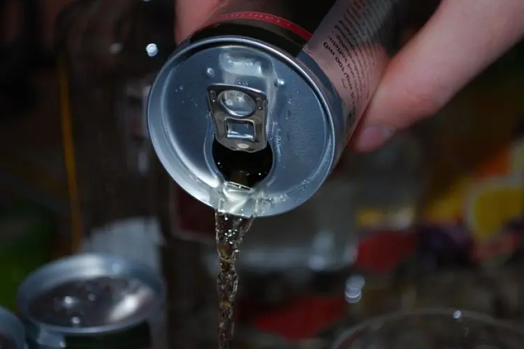 Bahaya Konsumsi Minuman Berenergi Secara Berlebihan, Bisa Berdampak Pada Kesehatan Jantung