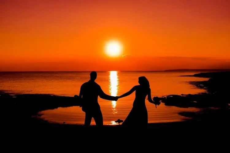 Abadikan Keindahan Senja: 5 Trik Memotret Sunset Memukau Hanya dengan Smartphone