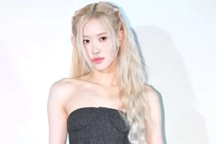 Penggemar Khawatirkan Masa Depan Aktivitas Solo Rose BLACKPINK saat Dikabarkan Bergabung THE BLACK LABEL