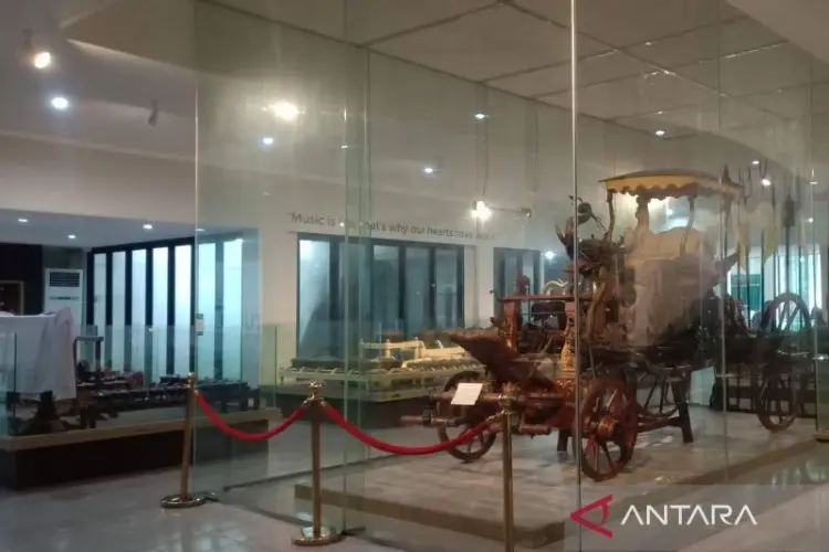 Keraton Kasepuhan Cirebon Sediakan Paket Wisata Khusus bagi Turis Asing