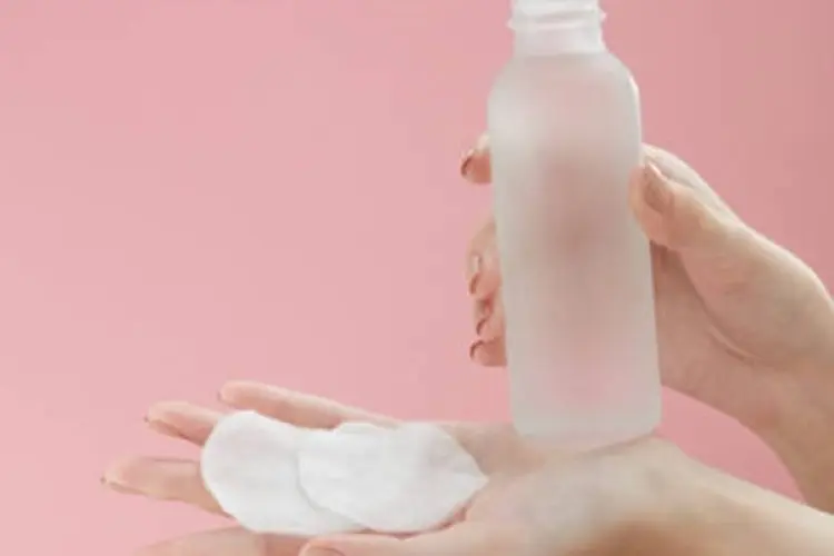 Bukan Hanya Jadi Pembersih, Ini 7 Manfaat Toner untuk Kulit Anda