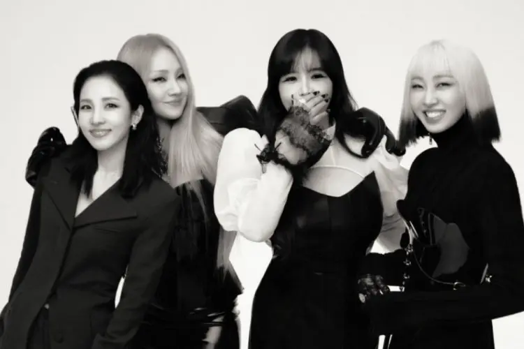 2NE1 Kembali bertemu Yang Hyun Suk, YG Enggan Memberi Kabar Comeback Grup
