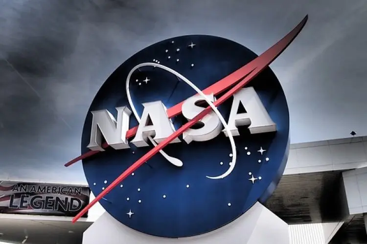 NASA Sebut Umat Manusia Bisa Musnah oleh Asteroid Raksasa yang Berisiko Tabrak Bumi