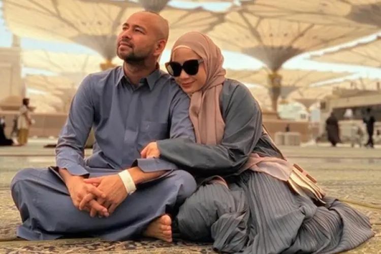 Mantap Berhijab Sepulang Haji, Nagita Slavina Banjir Doa Agar Istiqomah: Cantik Banget Mama Gigi Berhijab