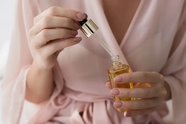 Ini Alasan Serum Sangat Penting Jadi Perawatan Kulit Anda Saat Memasuki Usia 30an
