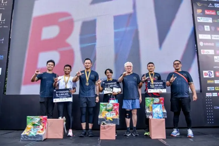 750 Peserta Berlari Sejauh 7 Kilo Meter di Kota Bandung Dalam Event éL Run 2024