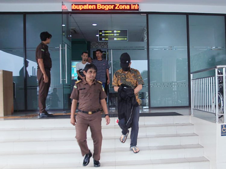 Setelah Mangkir, Tersangka BS Akhirnya Ditahan oleh Kejaksaan Negeri Kabupaten Bogor 