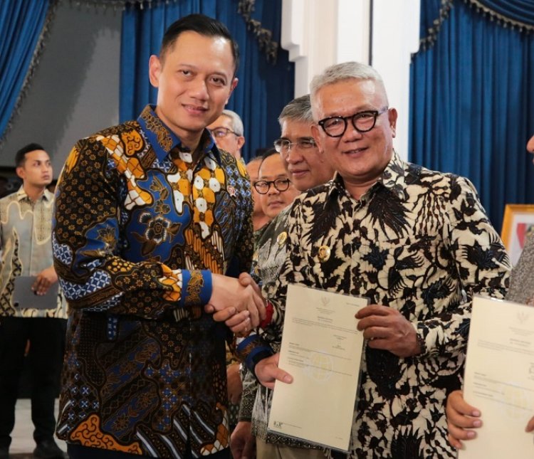 Pemkot Bandung Deklarasikan Diri Sebagai Kota Lengkap Sertifikat Tanah