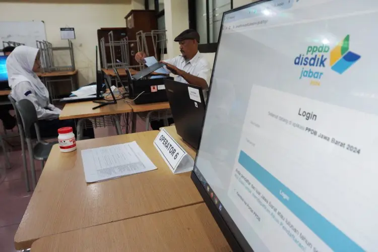 Foto: PPDB Tahap Dua Di SMKN 1 Kota Bandung