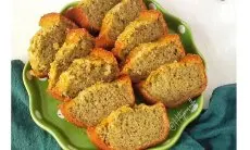 Sensasi Lembut Manis Bolu Pisang Pandan: Modal Ekonomis, Hasil Istimewa!