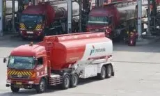 Truk Tangki Pertamina Kecelakaan di Jalan Raya Cipatat, Sejumlah Kendaraan Lain Ikut Terlibat seperti Karambol
