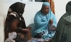 Viral Emak-emak Terlibat Cekcok Gegara Bungkus Kudapan Usai Acara Pengajian