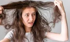 8 Tips Mudah untuk Kuatkan Akar Rambut Supaya Lebih Terawat