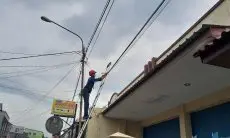 Hasil dari Patroli, PLN Icon Plus melakukan perapihan Kabel Fiber Optik di Subang