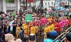 Ratusan Ribu Wisatawan Tersedot ke Kota Bandung Selama Masa Liburan Sekolah dan Asia Afrika Festival 2024