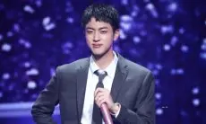 Sering Traktir Banyak Makanan, Jin BTS Disebut Dewa oleh Rekan-rekan Tentaranya saat Wajib Militer