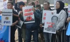 PWI Bandung Raya Gelar Aksi Unjuk Rasa Desak Pusat Gelar KLB