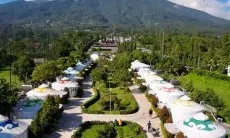 5 Rekomendasi Glamping Dekat Puncak Buat Liburan Bareng Keluarga, View Cantik, Bikin Liburan Makin Berkesan!