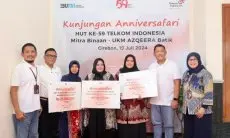 Dukung Kemajuan Ekonomi Kreatif, Telkom Jabar Serahkan Bantuan Rp25 Juta ke UKM Cirebon