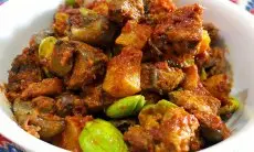 Sensasi Gurih Pedas Menggoda di Setiap Gigitan: Sambal Goreng Kentang Ati Pete, Menu Wajib Hajatan yang Menggugah Selera