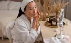 Kulit Flawless Bukan Mimpi! 3 Skincare Andalan yang Ampuh Mengecilkan Pori-Pori dan Mencerahkan Wajah