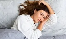 3 Tips Perawatan Rambut Sebelum Tidur untuk Kurangi Risiko Kerusakan