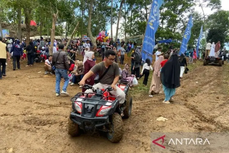 Dishut Jabar Resmikan Tempat Wisata Alam Cikanyere-Cianjur