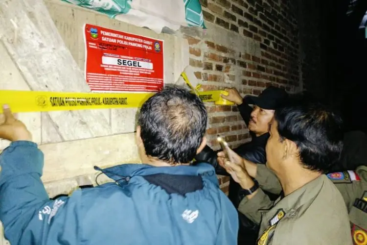 Satpol PP Garut Segel Tempat Diduga Aliran Sesat