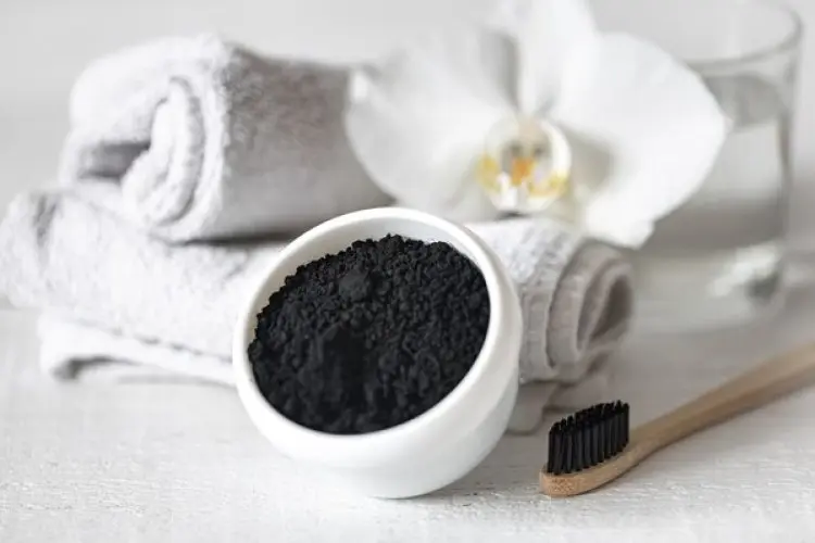 3 Manfaat Utama Charcoal untuk Para Pemilik Kulit Berminyak