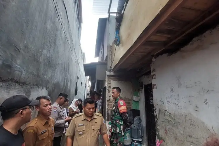 Satu Rumah Ditinggali 18 KK, Kebenaran Kondisi Keluarga Sri Aminah Diungkap Aparat Kewilayahan